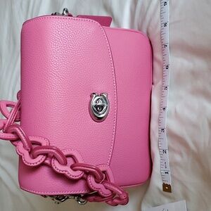 RARE Coach Cassie 19 Pink Bag w/ Heart Strap 💖